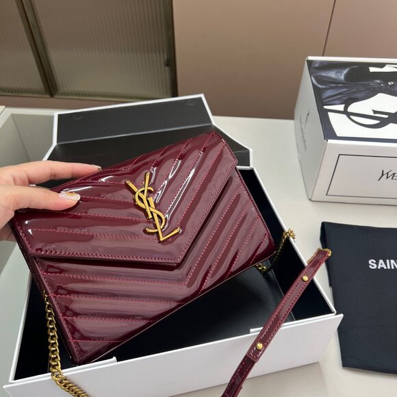 Yves Saint Laurent Handheld Bags, Chain Bags - Picture 1 of 9
